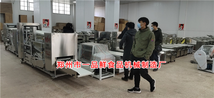 周口和西安的老客戶換大型設備選擇一品鮮燴面機(圖2) 周口和西安的老客戶換大型設備選擇一品鮮燴面機(圖2)
