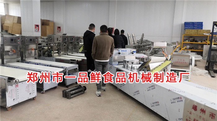 邯鄲客戶回購一品鮮燴面機(jī)(圖3) 邯鄲客戶回購一品鮮燴面機(jī)(圖3)