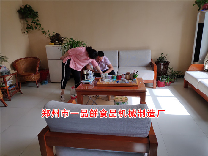 客戶訂購全套燴面機 客戶訂購全套燴面機