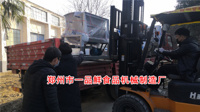 配料機(jī)裝車 配料機(jī)裝車