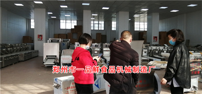 客戶訂購全套3型燴面機設(shè)備 客戶訂購全套3型燴面機設(shè)備