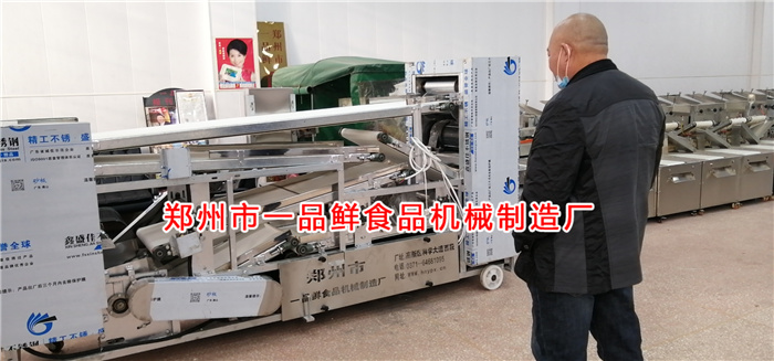 燴面館老板前來(lái)一品鮮考察 燴面館老板前來(lái)一品鮮考察