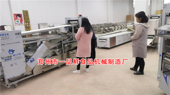 客戶考察一品鮮燴面機(jī)設(shè)備 客戶考察一品鮮燴面機(jī)設(shè)備