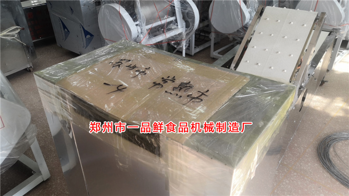 常熟客戶訂購的燴面機整裝待發(fā) 常熟客戶訂購的燴面機整裝待發(fā)